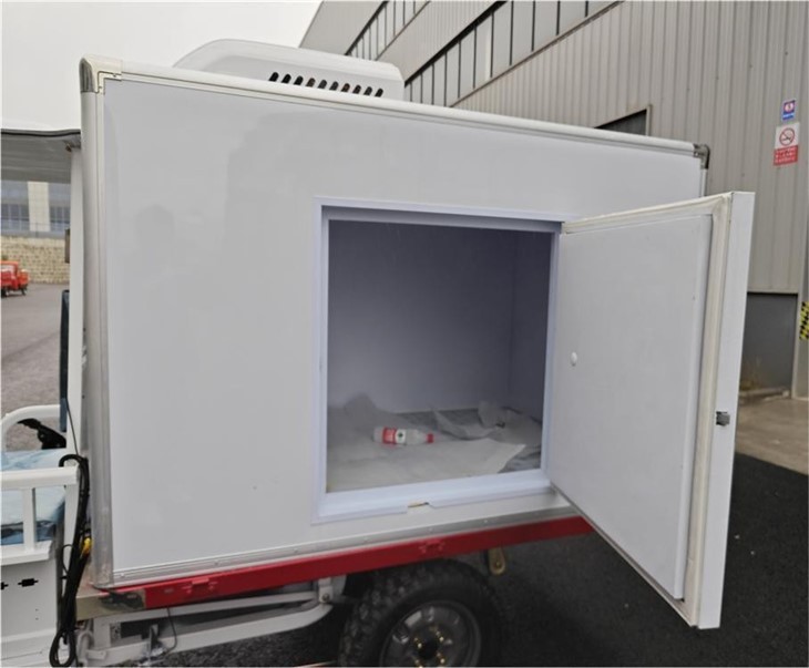 Food Delivery Three-wheeled Truck